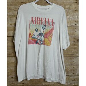 NIRVANA ORIGINAL BAND HALL OF FAME MEMBERS WORN BROKEN IN CREWNECK SIZE XL